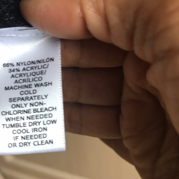 Petite fuzzy tunic off the shoulder sweater XSP - Picture 4 of 7